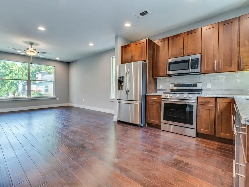 406 Post Road Drive Austin TX 78704