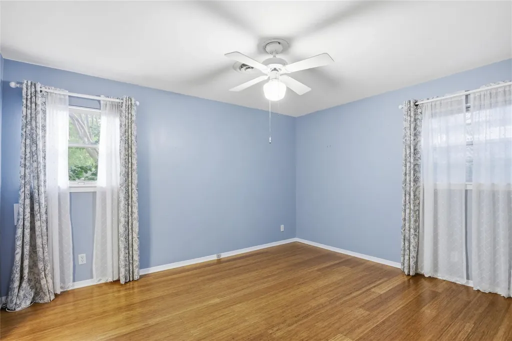 2902 Dover Place Austin TX 78757