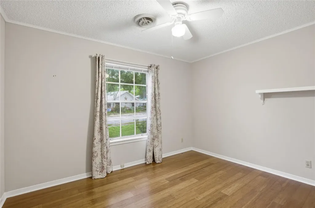 2902 Dover Place Austin TX 78757
