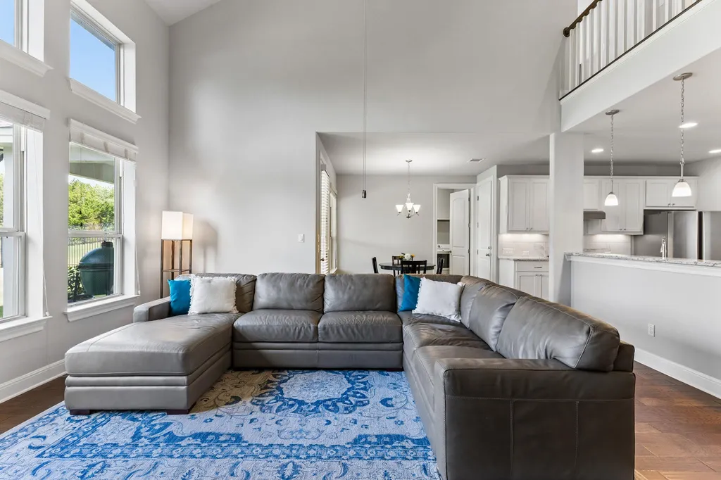 642 Jacksdaw Drive Austin TX 78737
