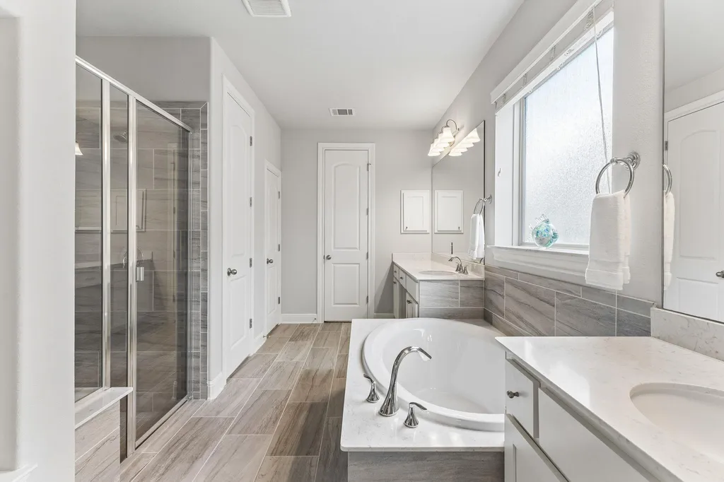 642 Jacksdaw Drive Austin TX 78737