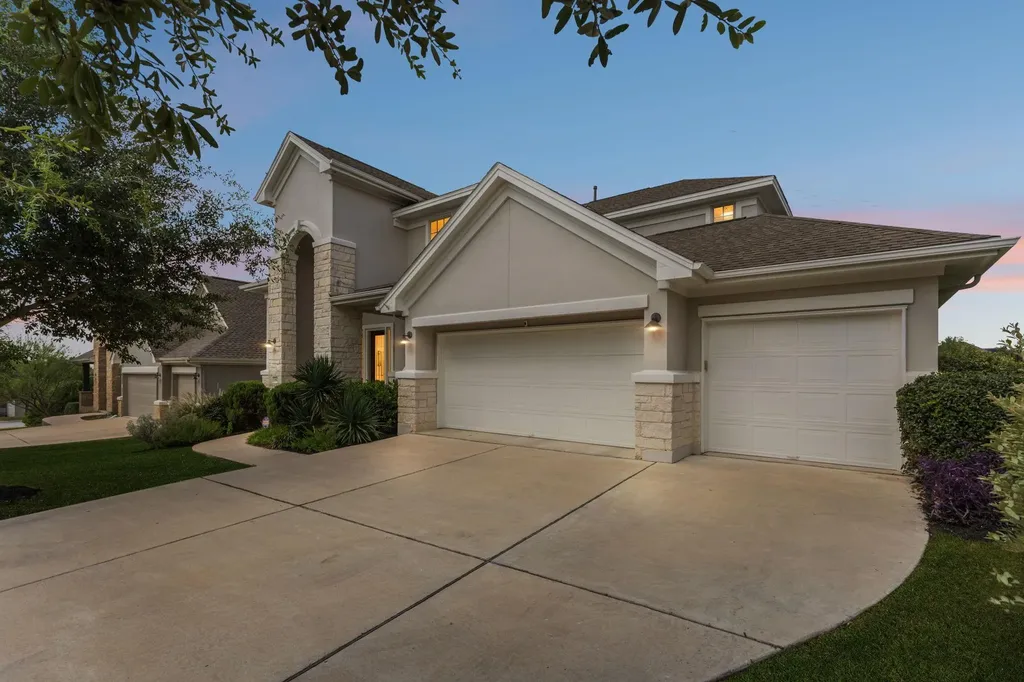 642 Jacksdaw Drive Austin TX 78737