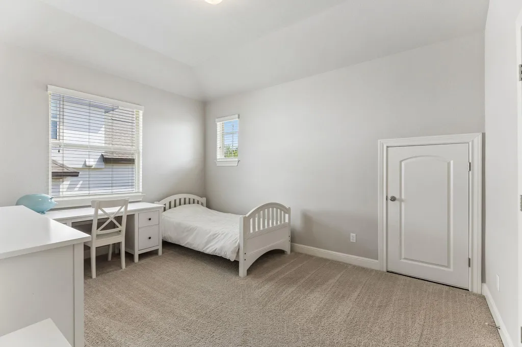 642 Jacksdaw Drive Austin TX 78737