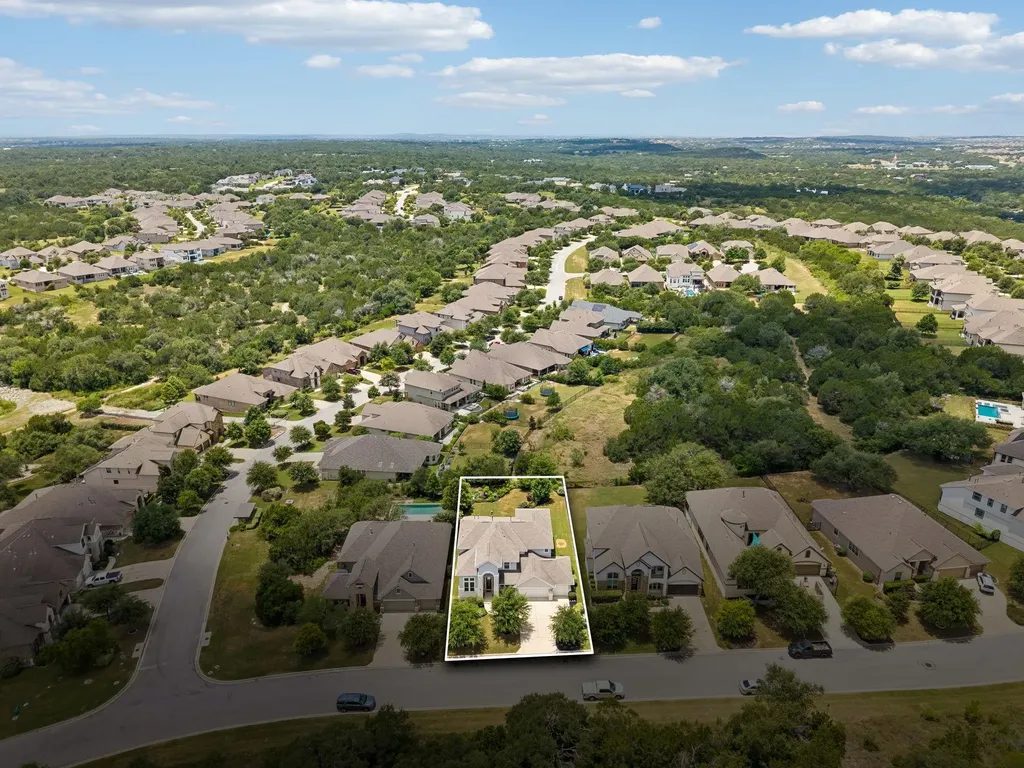 642 Jacksdaw Drive Austin TX 78737