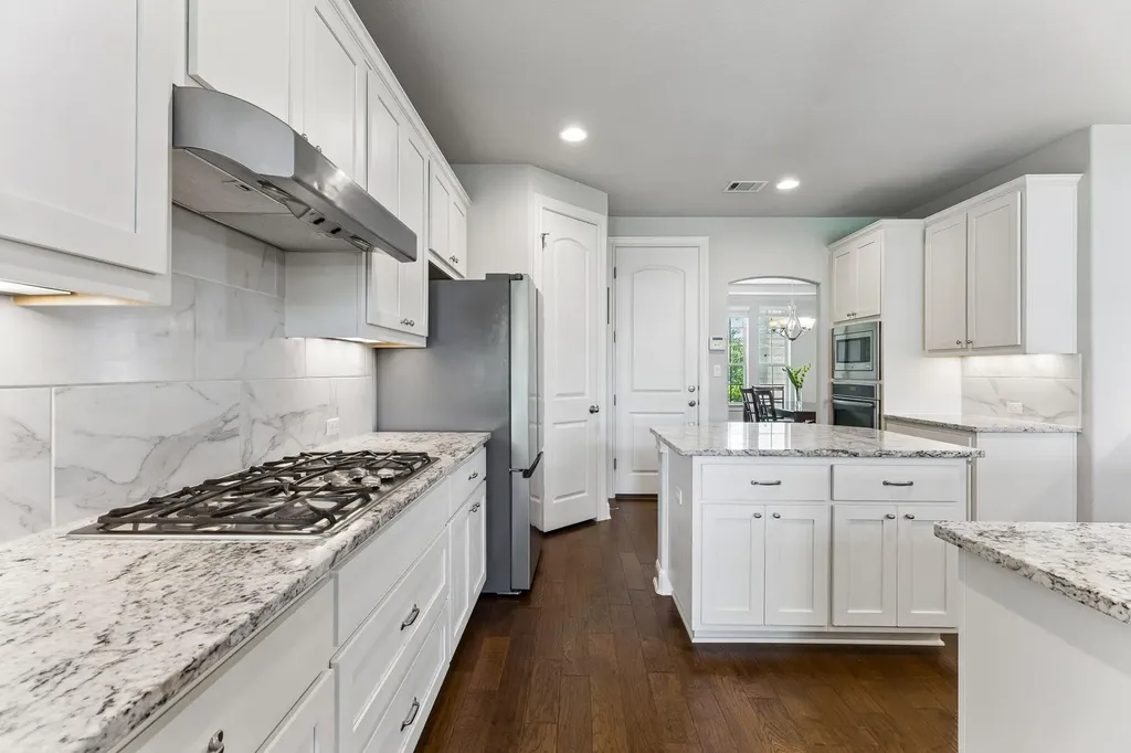 642 Jacksdaw Drive Austin TX 78737