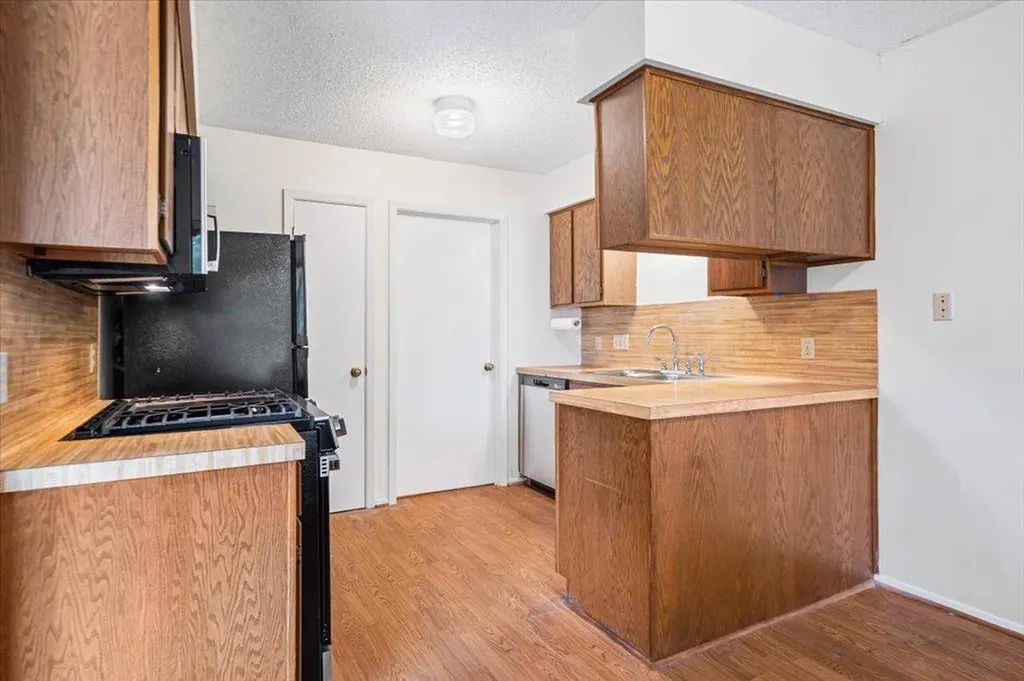 1617 W Braker Lane Austin TX 78758