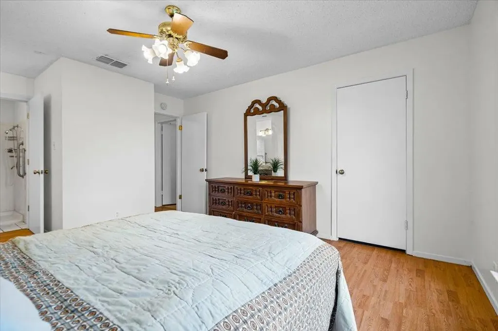 1617 W Braker Lane Austin TX 78758