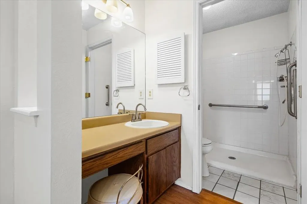 1617 W Braker Lane Austin TX 78758