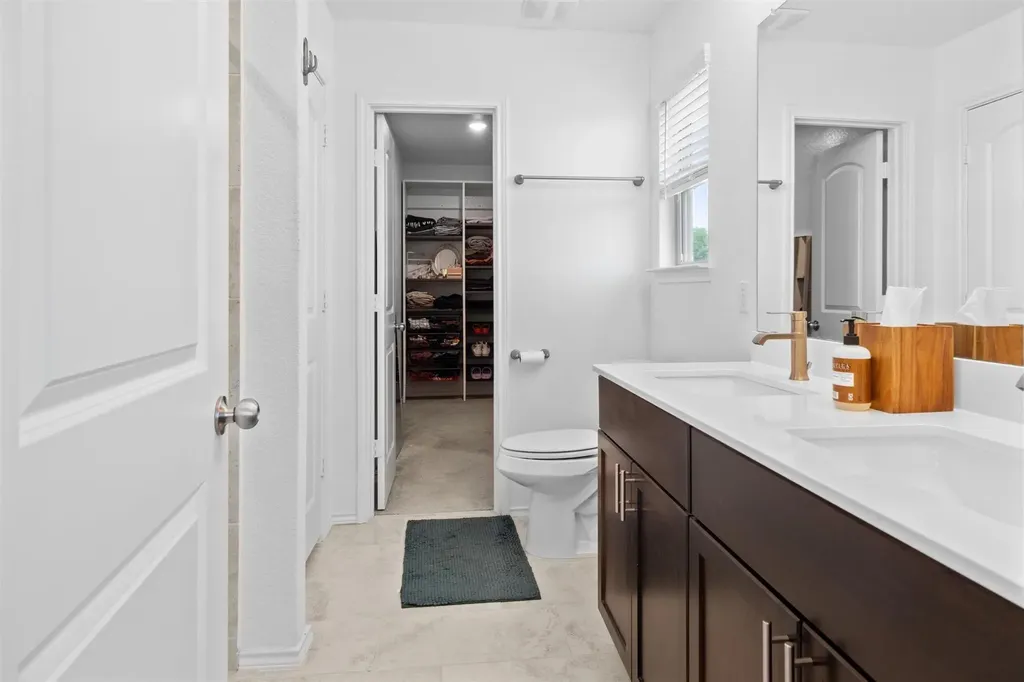 6809 Ellsworth Walk Austin TX 78724