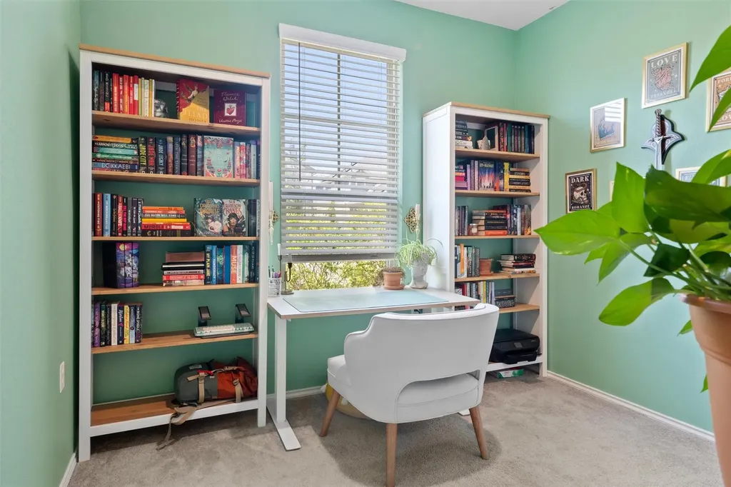 6809 Ellsworth Walk Austin TX 78724