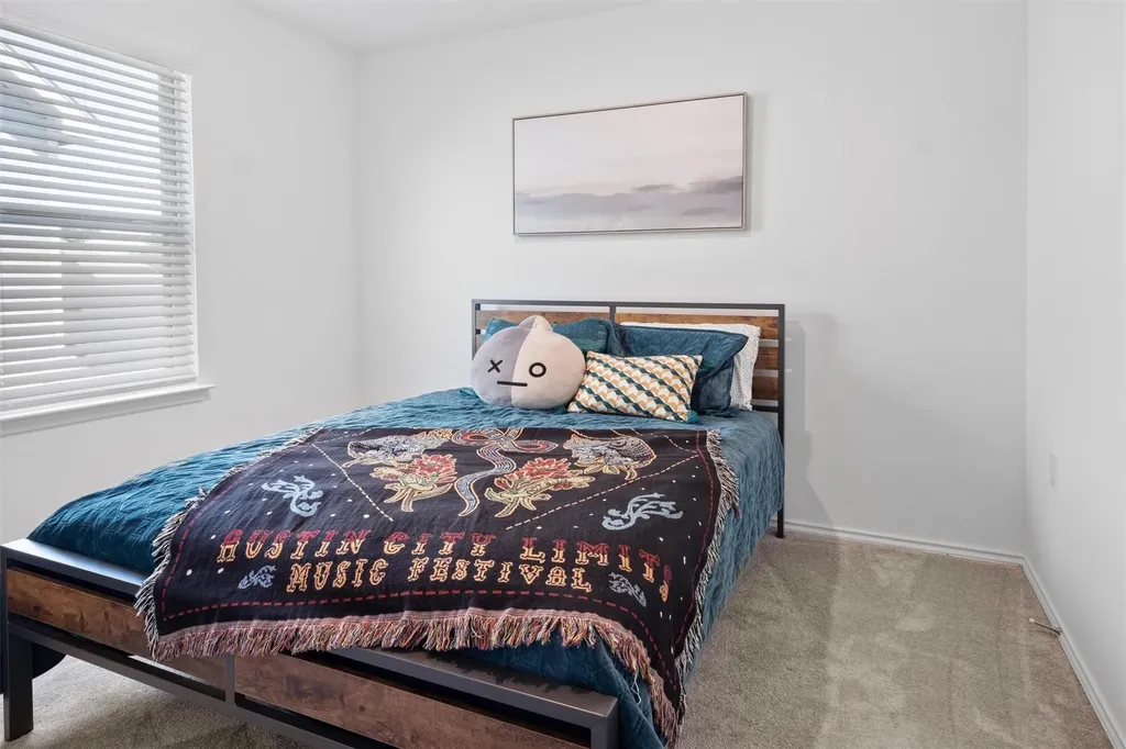 6809 Ellsworth Walk Austin TX 78724