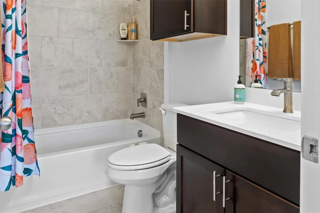 6809 Ellsworth Walk Austin TX 78724