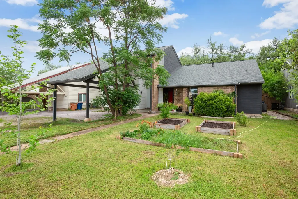 6807 Woodhue Drive Austin TX 78745
