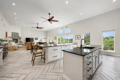 493 Cottletown Road Smithville TX 78957
