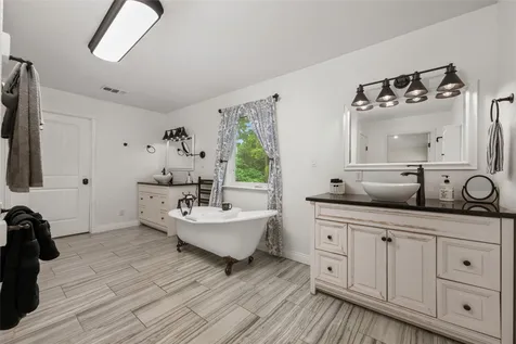 493 Cottletown Road Smithville TX 78957