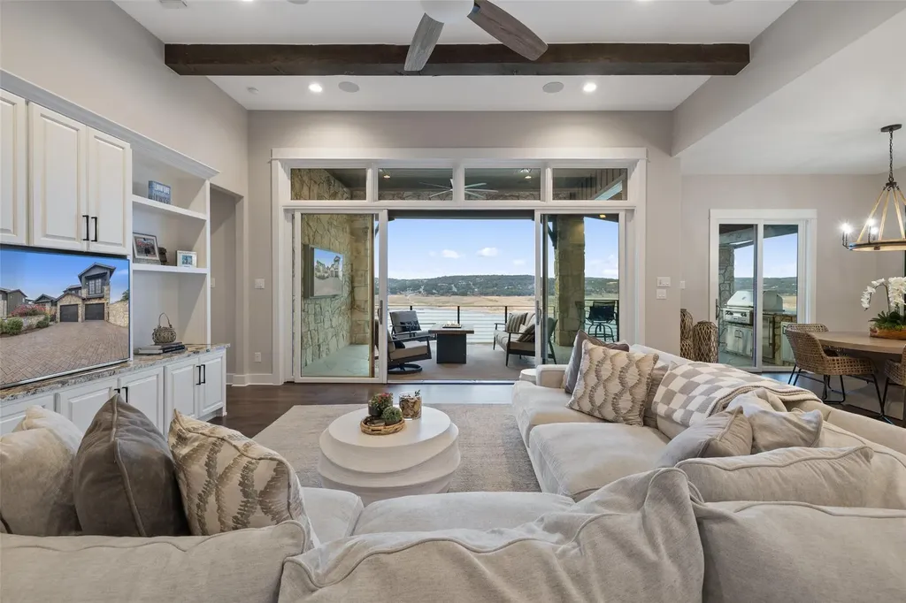 19408 Los Alamitos Lane Spicewood TX 78669