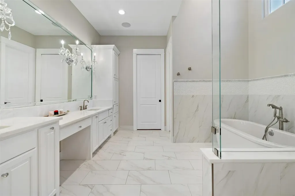 19408 Los Alamitos Lane Spicewood TX 78669