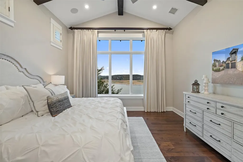 19408 Los Alamitos Lane Spicewood TX 78669