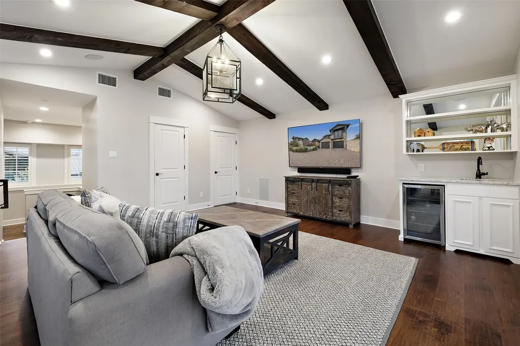 19408 Los Alamitos Lane Spicewood TX 78669