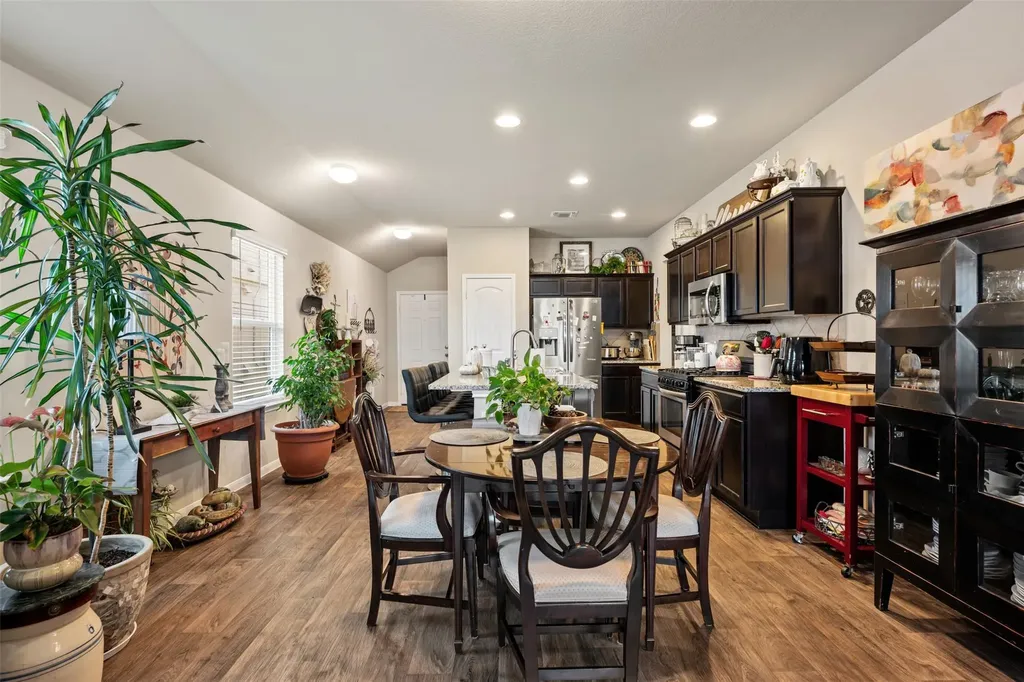 3301 Tilmon Lane Austin TX 78725