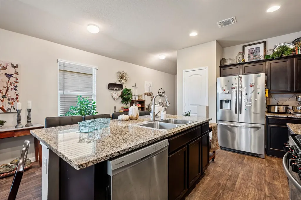 3301 Tilmon Lane Austin TX 78725