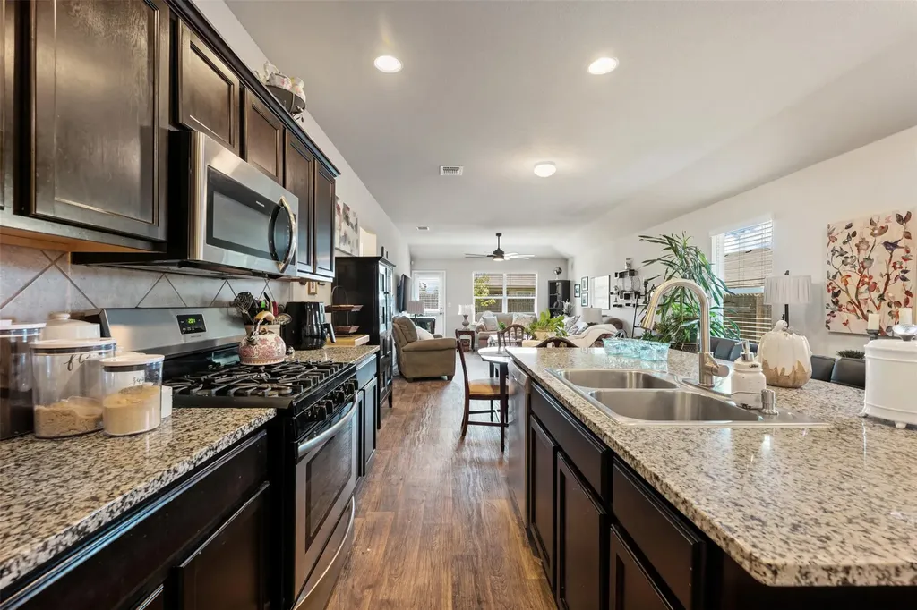 3301 Tilmon Lane Austin TX 78725