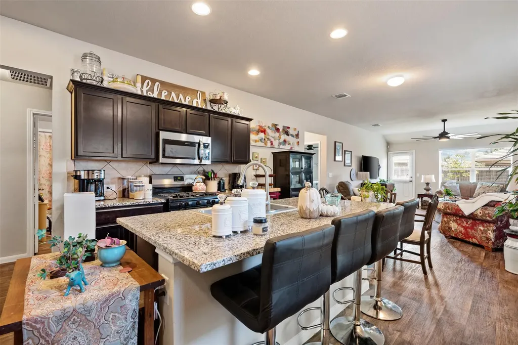 3301 Tilmon Lane Austin TX 78725