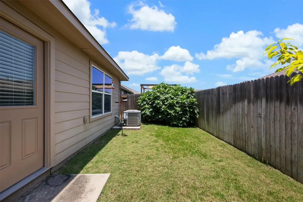3301 Tilmon Lane Austin TX 78725