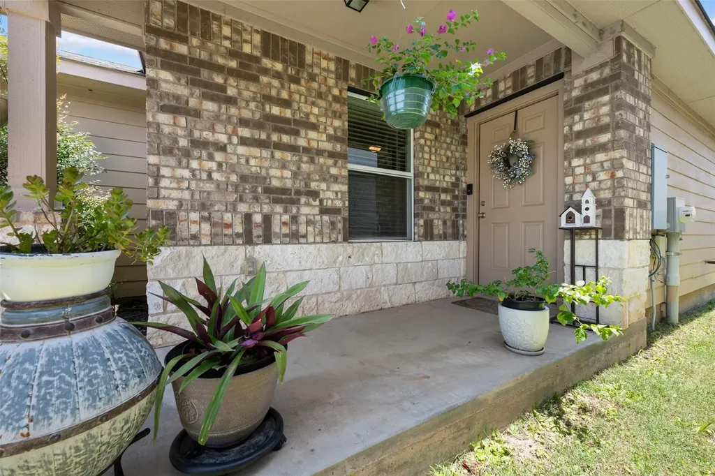 3301 Tilmon Lane Austin TX 78725