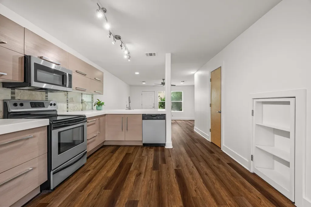 1101 Grove Boulevard Austin TX 78741