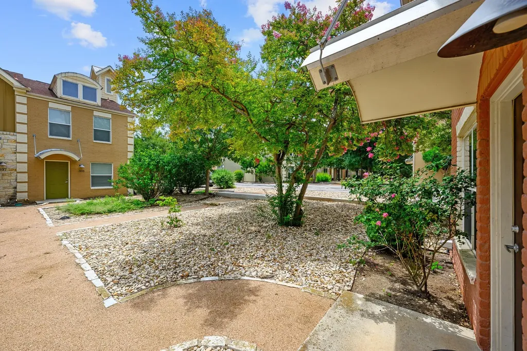 1101 Grove Boulevard Austin TX 78741