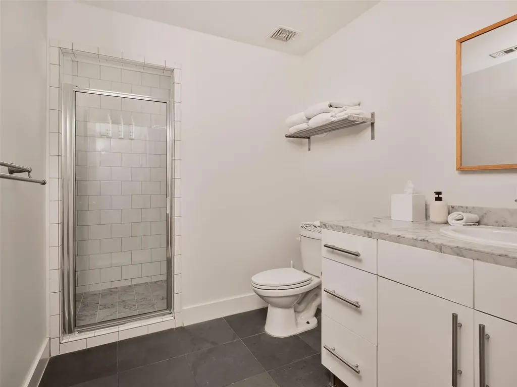 2002 E 13th Street Austin TX 78702