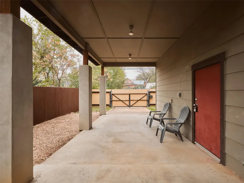 2002 E 13th Street Austin TX 78702