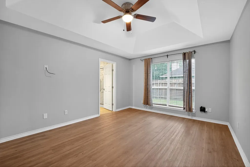 102 Hummingbird Lane Lockhart TX 78644