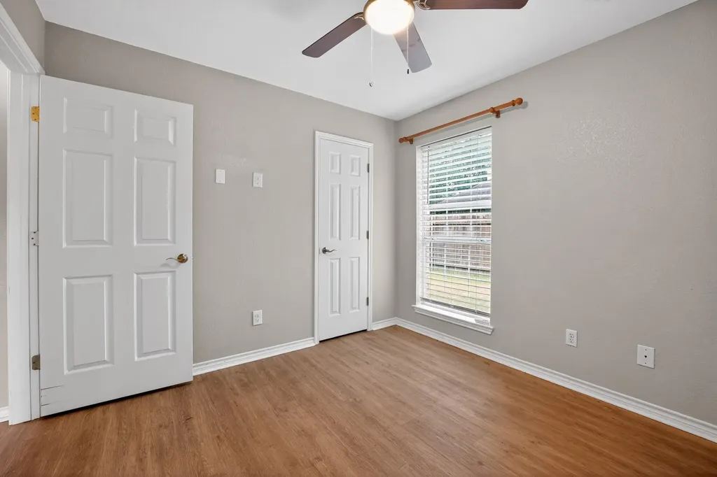 102 Hummingbird Lane Lockhart TX 78644