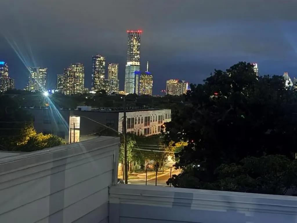 2108 Rosewood Avenue Austin TX 78702