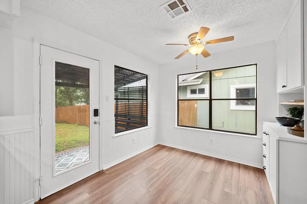 811 Silcantu Drive Austin TX 78748