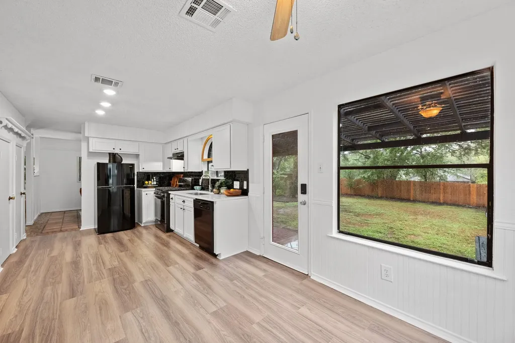 811 Silcantu Drive Austin TX 78748