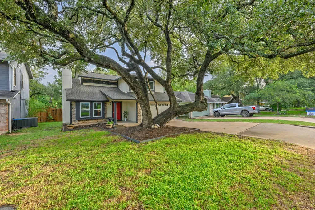 811 Silcantu Drive Austin TX 78748