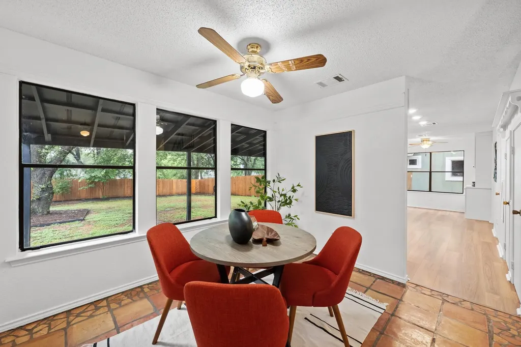 811 Silcantu Drive Austin TX 78748
