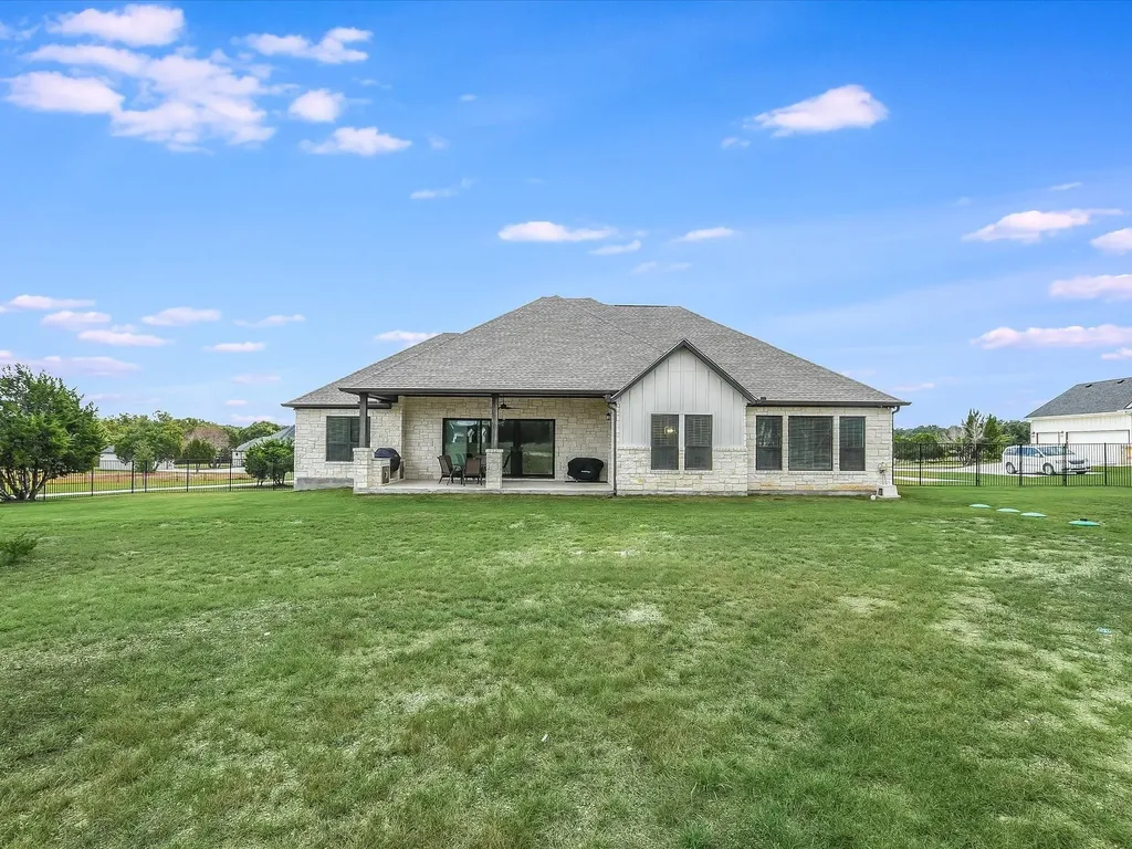113 Tesoro Perdido Cove Liberty Hill TX 78642