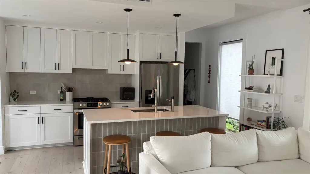 1816 Adina Street Austin TX 78721