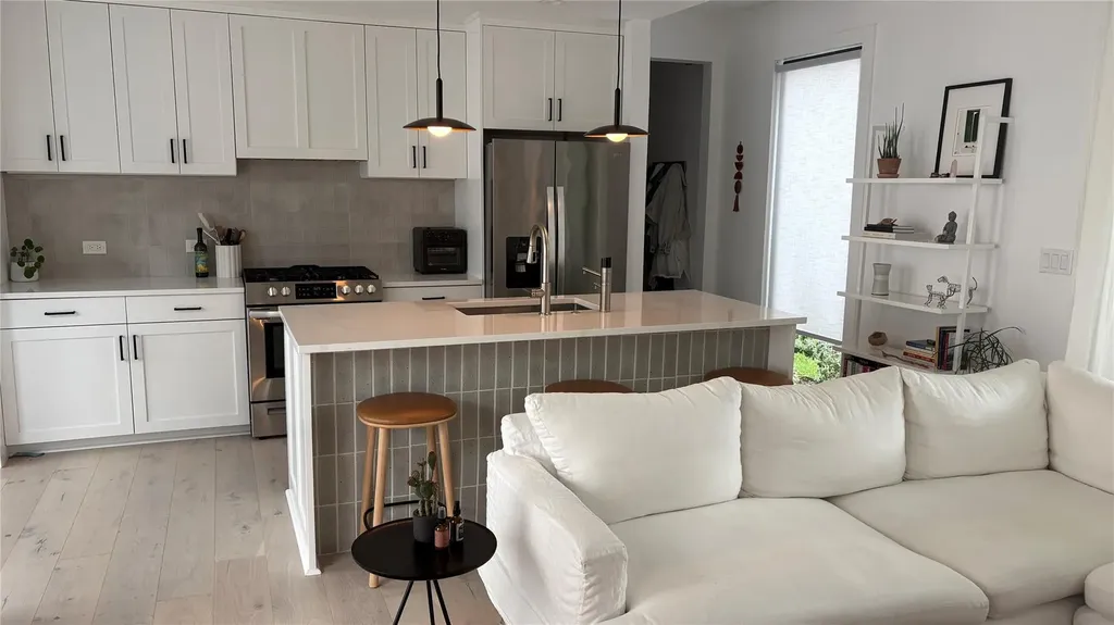 1816 Adina Street Austin TX 78721
