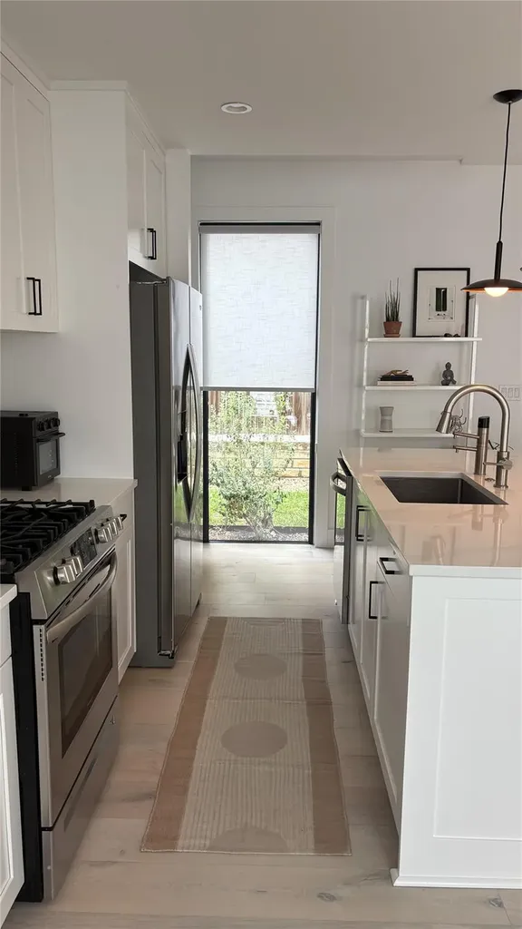 1816 Adina Street Austin TX 78721