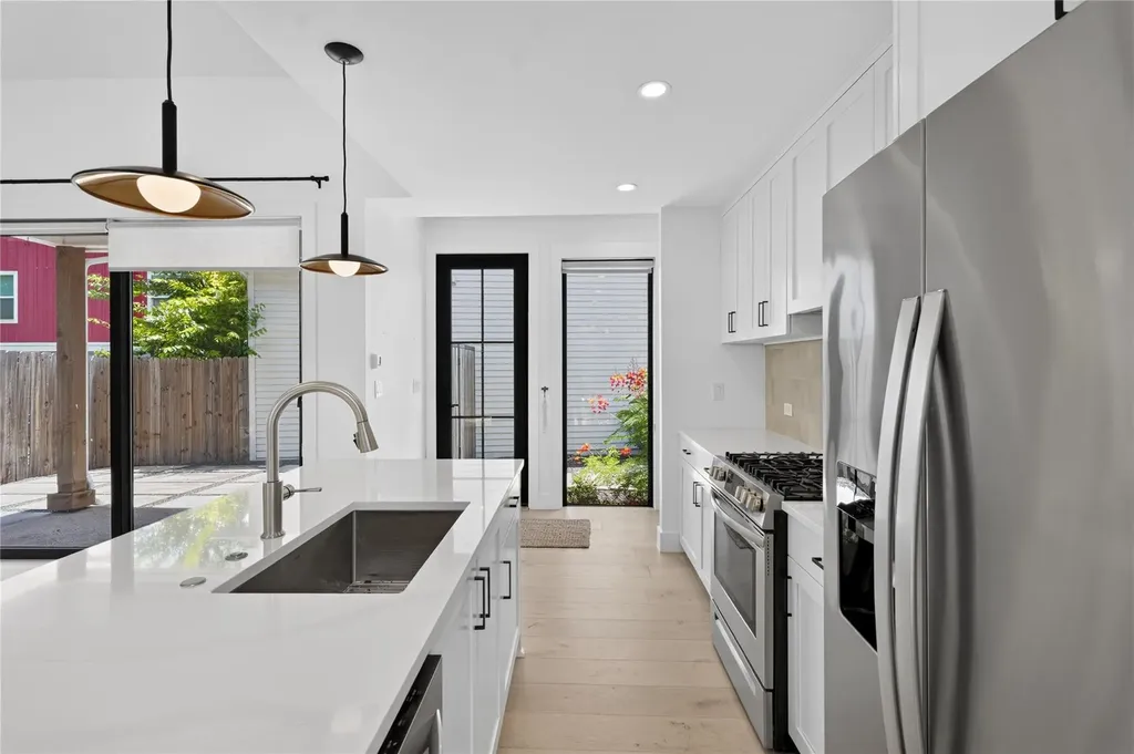 1816 Adina Street Austin TX 78721