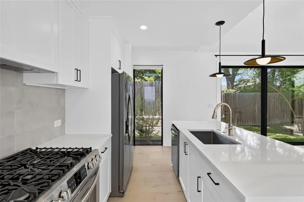 1816 Adina Street Austin TX 78721