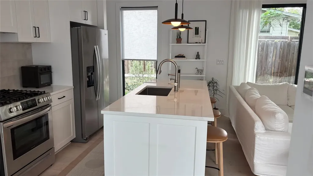 1816 Adina Street Austin TX 78721