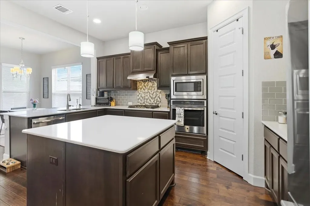 916 Isaias Drive Leander TX 78641