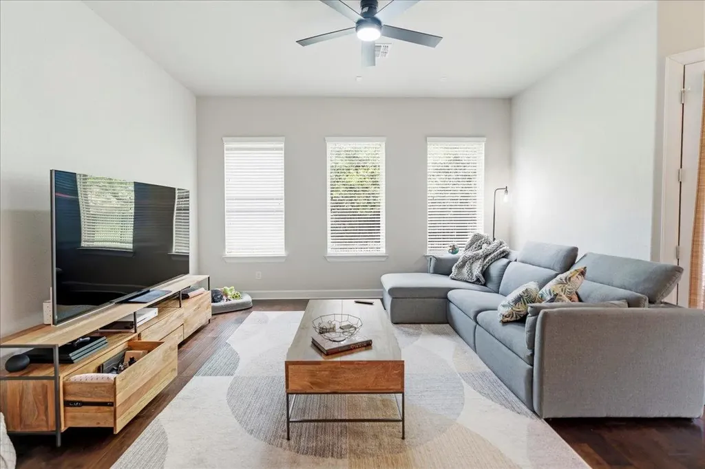 916 Isaias Drive Leander TX 78641