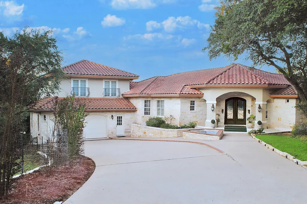 25400 River Road Spicewood TX 78669
